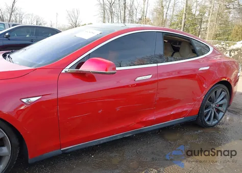 2015 Tesla Model S 70D/85D/P85D z USA, uszkodzony, nr VIN 5YJSA1H25FFP78287
